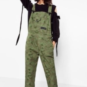 Zara camouflage overalls size small